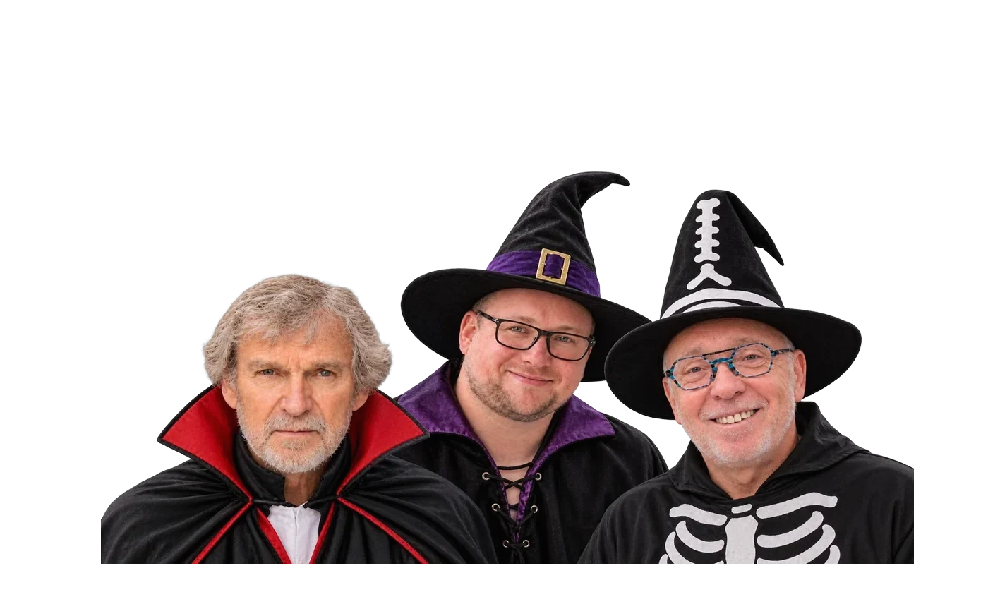 Dietmar Demczenko, Daniel Demczenko und Ingolf Grebe, von links nach rechts – alle drei mit Hexenhut